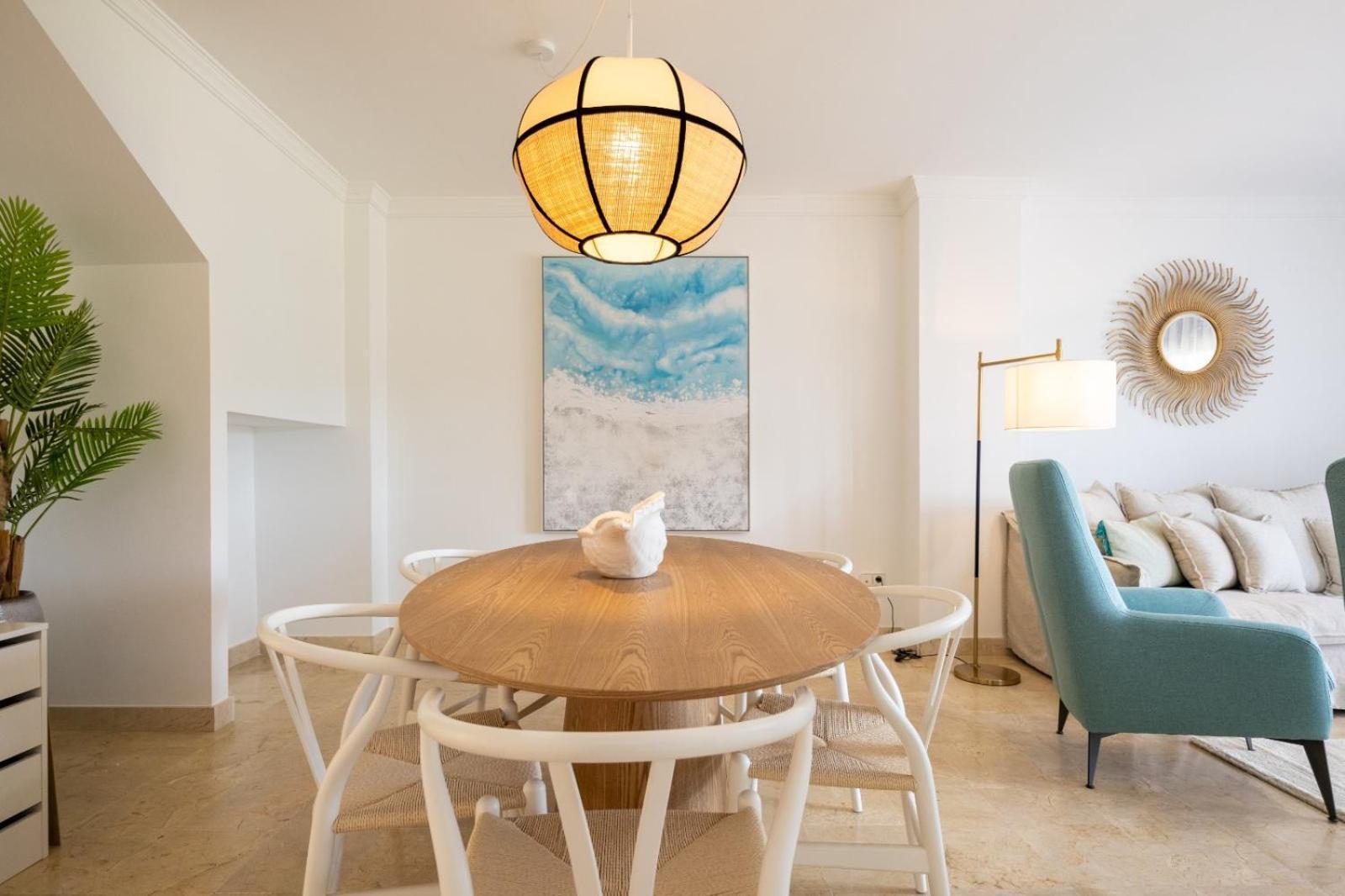 Increible Y Moderno Duplex Con Piscinas Y Preciosas Vistas