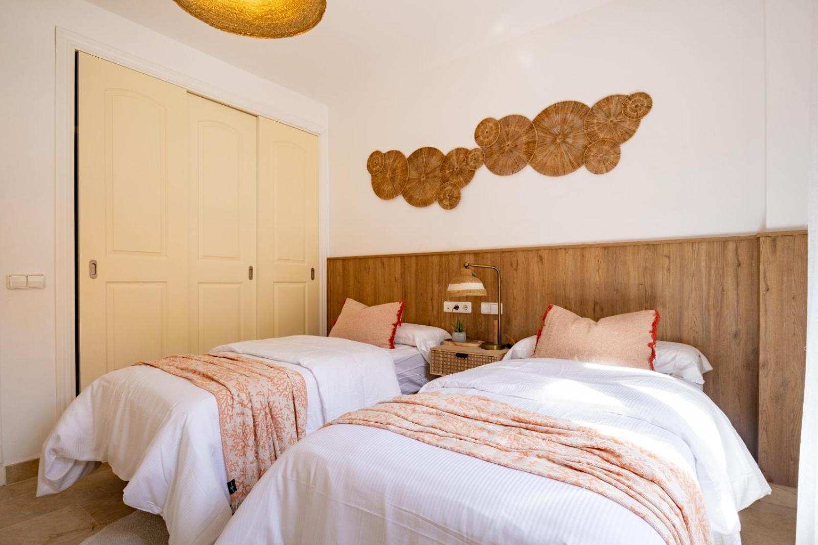Appartement Increible Y Moderno Duplex Con Piscinas Y Preciosas Vistas Estepona